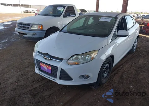2012 Ford Focus Se из США, поврежденный, VIN 1FAHP3F2XCL217136